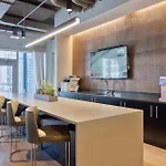 Luxury Apt Downtown Seaport